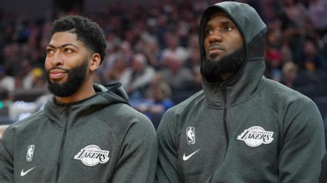 Lakers vs. Warriors score: LeBron James, Anthony Davis lead .
